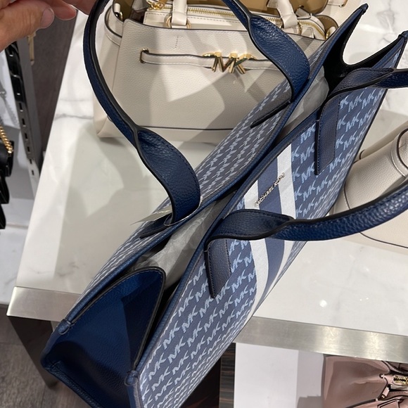 Michael Kors Men Women  XL Cooper Striped Logo Jacquard Structured Tote Handbag - Picture 5 of 16